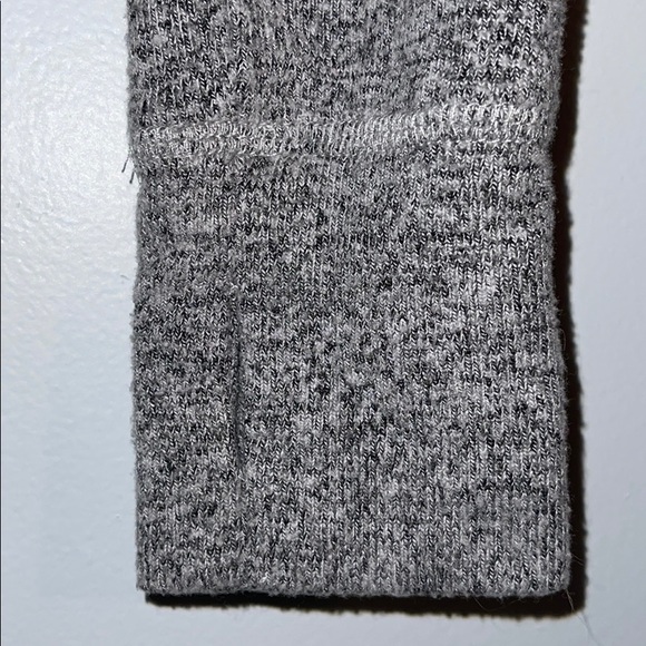 Gray turtleneck with thumb holes - Picture 2 of 8